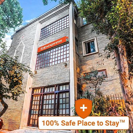 Fabexpress Hemkunt Mansion Hotell Noida Exteriör bild