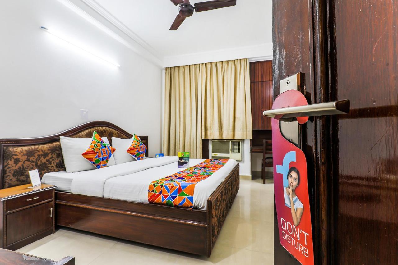 Fabexpress Hemkunt Mansion Hotell Noida Exteriör bild